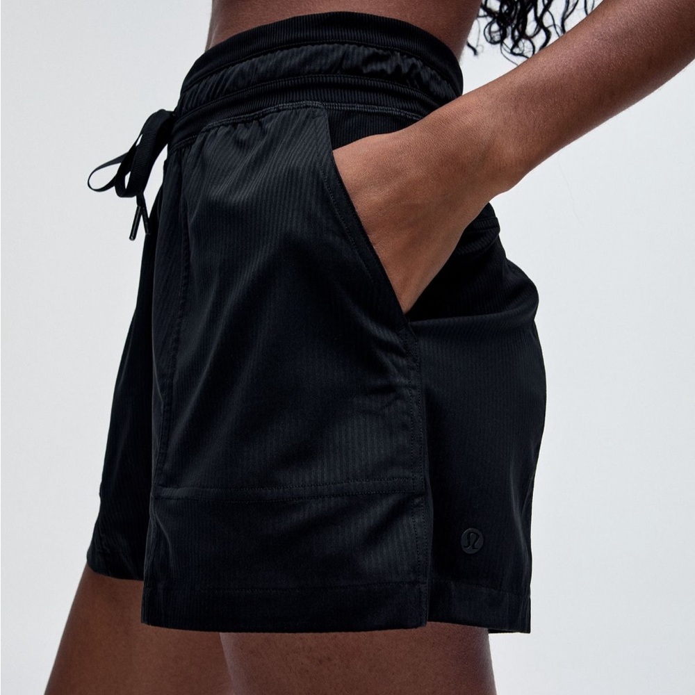 Lululemon Dance Studio High Rise(3.5inch)